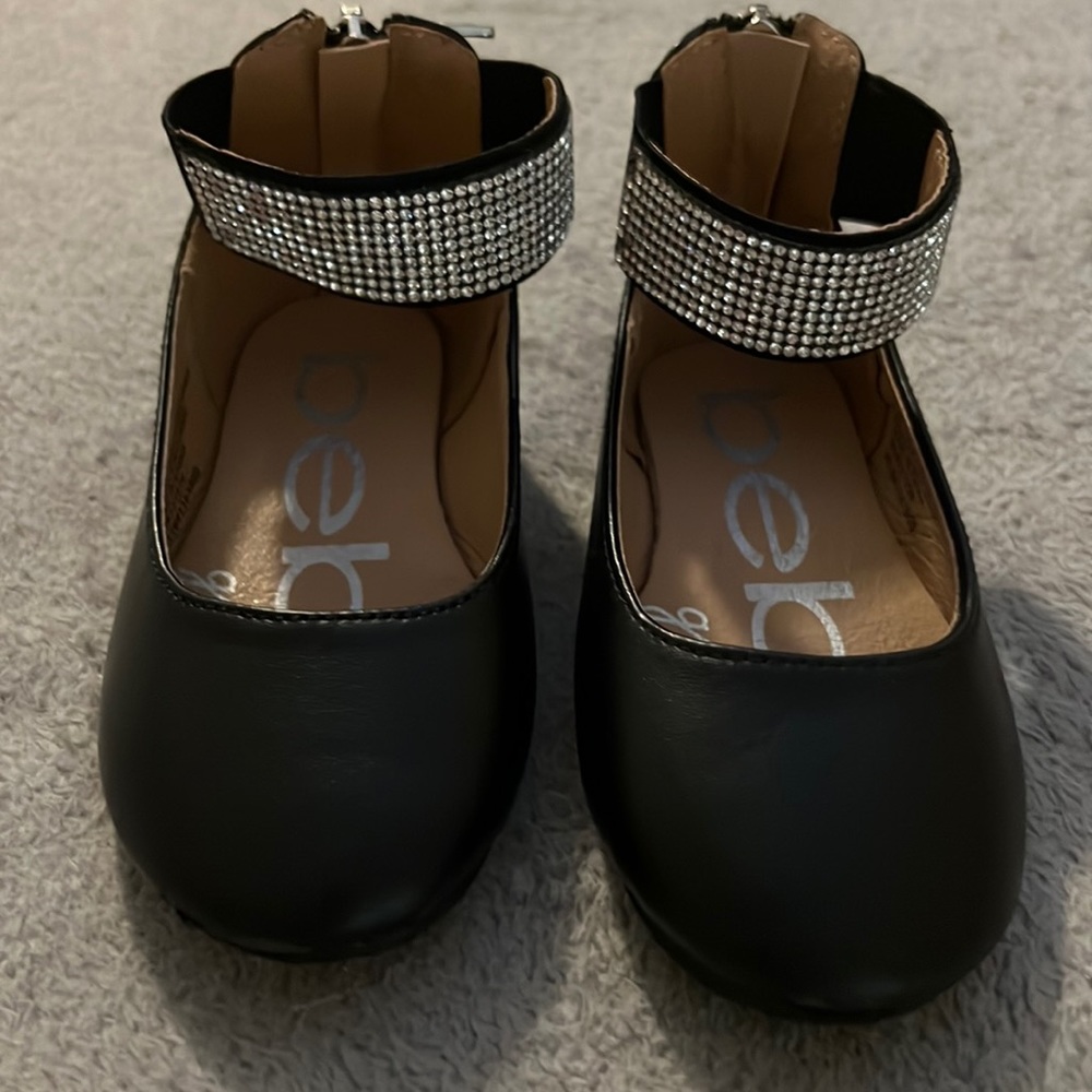 Bebe black glam flat dress shoes